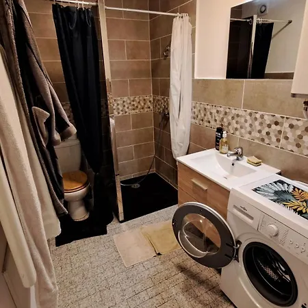 Remi - Centre Ville, Parking, Balcon Appartement Aix-les-Bains